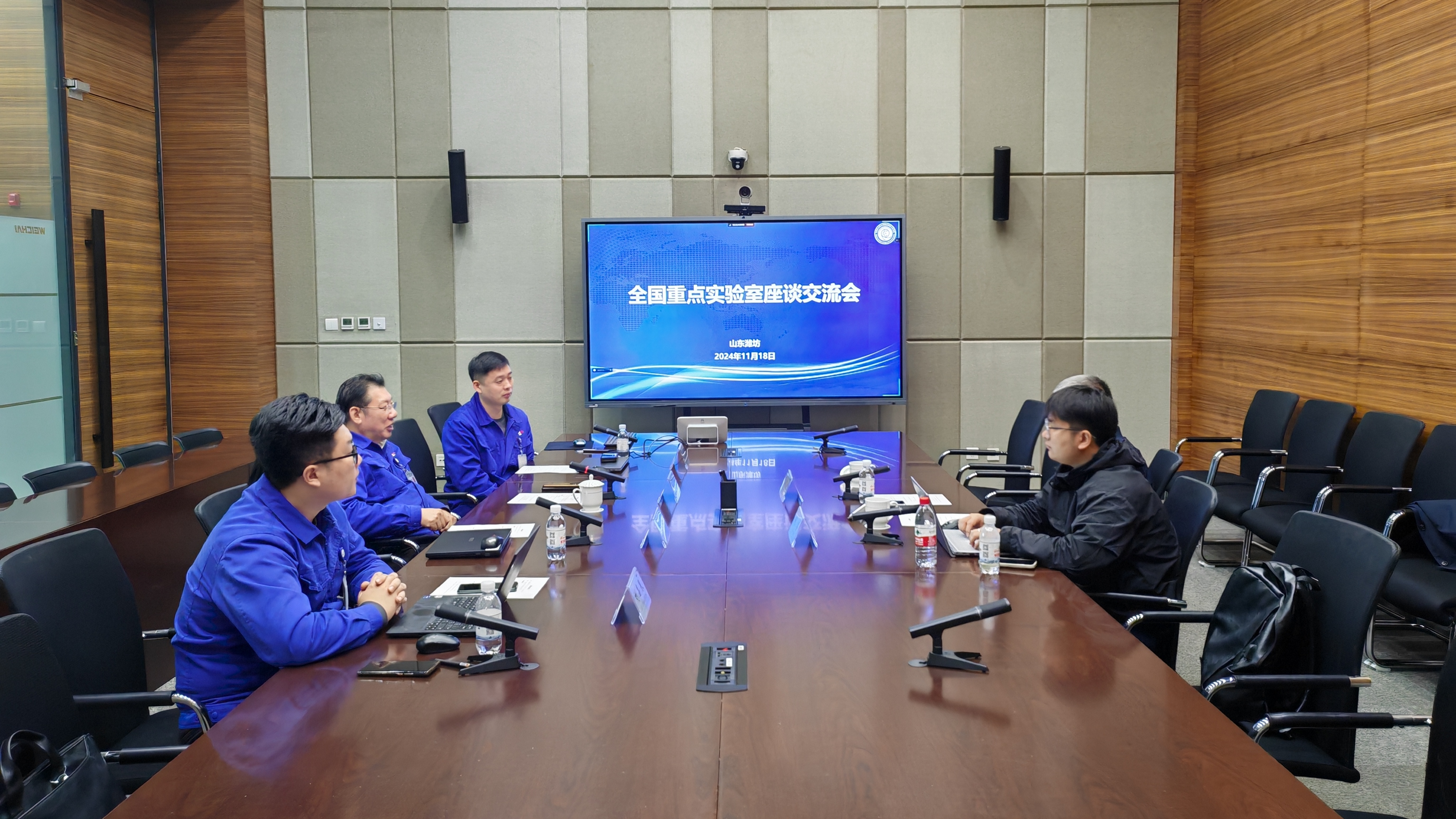 智慧农场技术与系统全国重点实验室副主任巩建光一行到访实验室调研交流